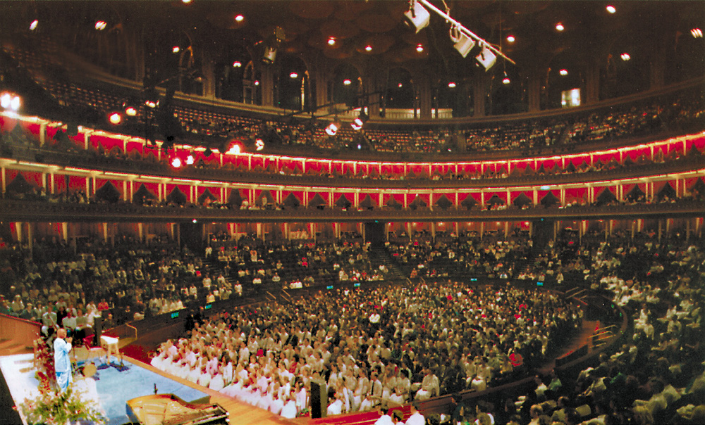 Sri-Chinmoy-royal_albert_hall_large