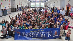 peace-run-children-cheer